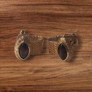 Swank Vintage Gold Tone Brown Cabochon Mesh Wrap Cuff links